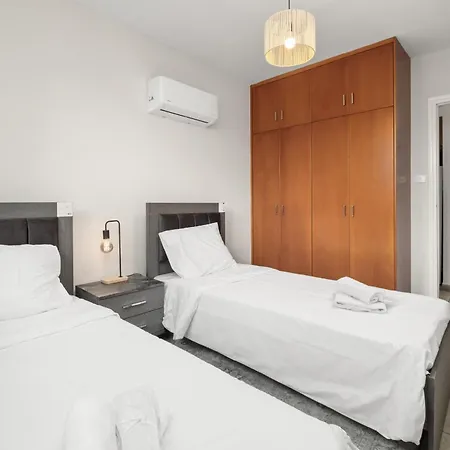 Apartament Downtown Stadium 3 Bedroom Larnaca