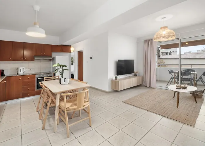 Downtown Stadium 3 Bedroom * Larnaca