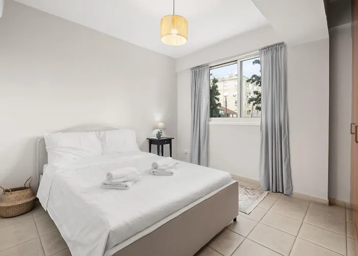 Downtown Stadium 3 Bedroom *