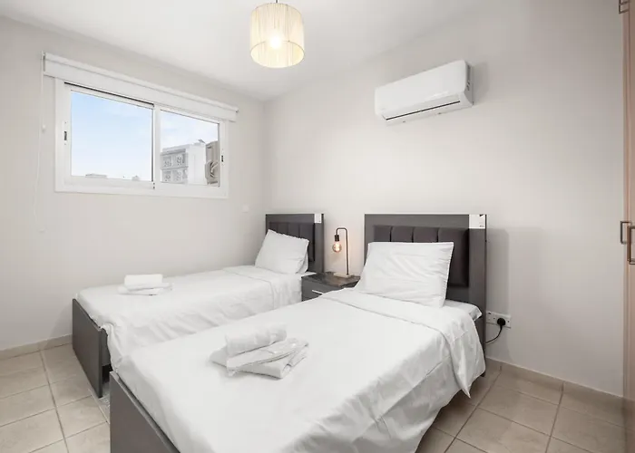 Downtown Stadium 3 Bedroom